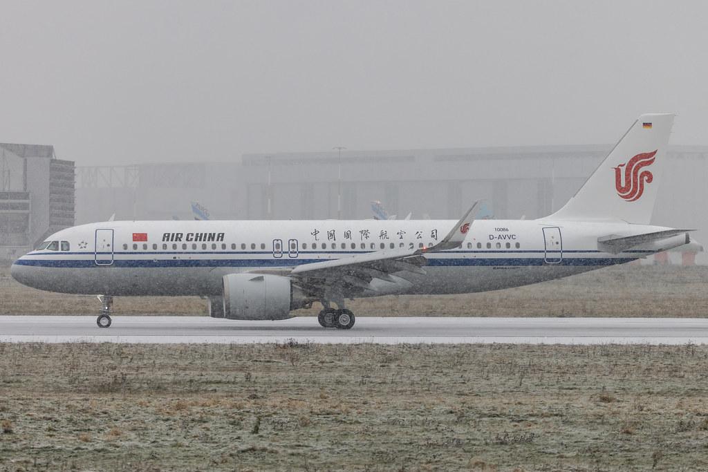 Hamburg Finkenwerder: Air China (CA / CCA) |  Airbus A320-251N A20N | D-AVVC (B-326V) | MSN 10086