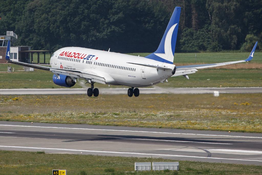 Hamburg Airport: AnadoluJet (TK / TKY) | Operator: Turkish Airlines |  Boeing 737-8F2 B738 | TC-JGC | MSN 29787