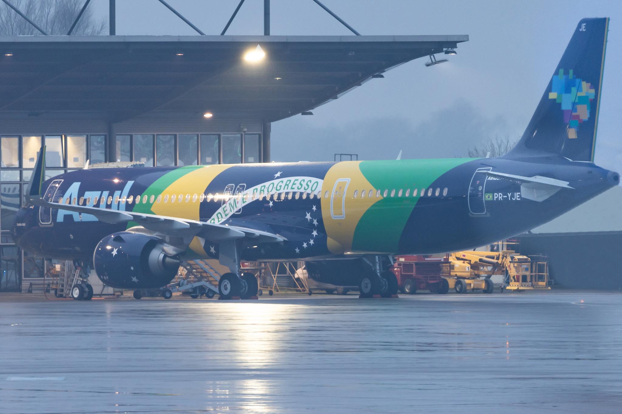 Hamburg Finkenwerder: Azul Linhas Aereas (AD / AZU) |  Livery: Brazilian Flag Livery |  Airbus A321-251NX A21N | PR-YJE | MSN 10542