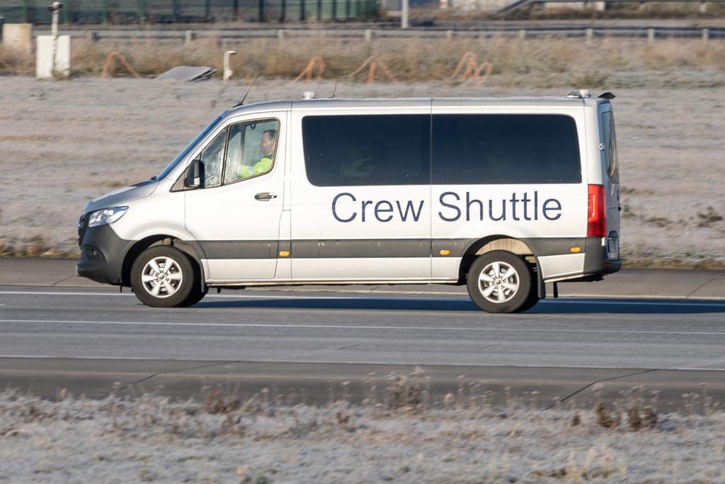 Hamburg Finkenwerder: Crew Shuttle