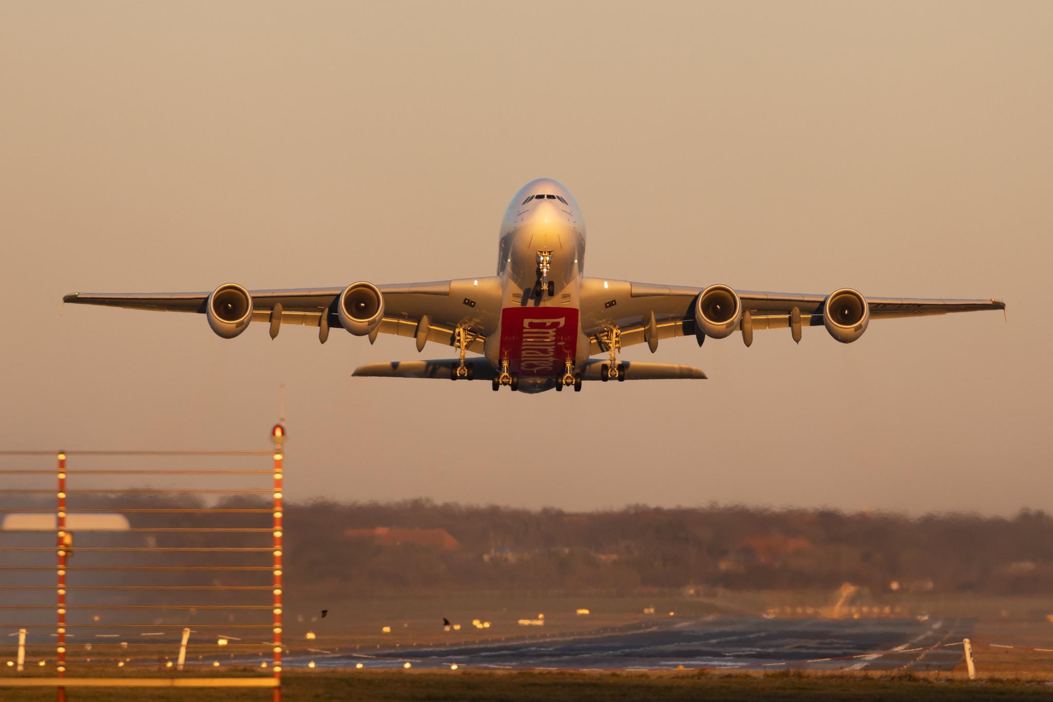 Hamburg Airport: Emirates (EK / UAE) | Livery: Expo 2020 - Sustainability Livery | Airbus A380-861 A388 | A6-EON | MSN 188