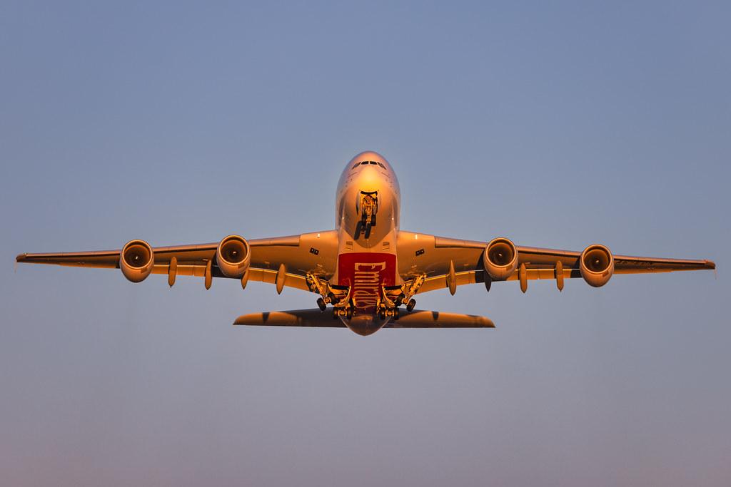 Hamburg Airport: Emirates (EK / UAE) |  Livery: Expo 2020 - Sustainability Livery |  Airbus A380-861 A388 | A6-EON | MSN 188