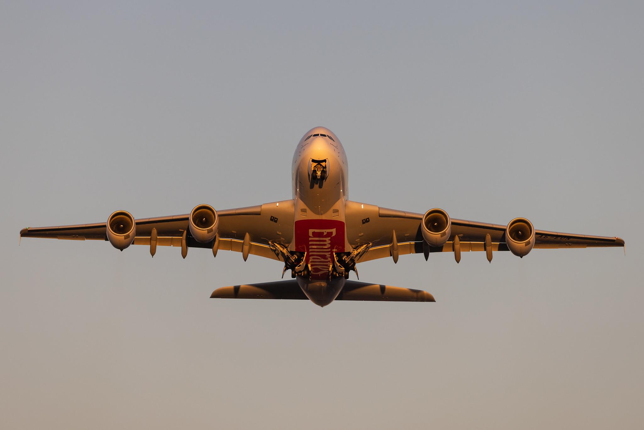 Hamburg Airport: Emirates (EK / UAE) |  Livery: Expo 2020 - Sustainability Livery |  Airbus A380-861 A388 | A6-EON | MSN 188