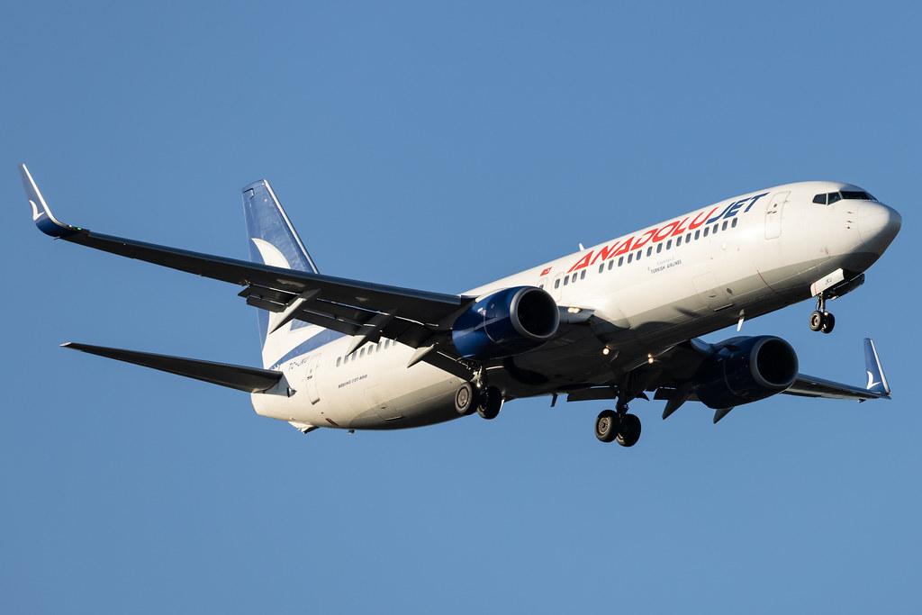 Hamburg Airport: AnadoluJet (TK / THY) |  Boeing 737-8Q8 B738 | TC-JKU | MSN 41805