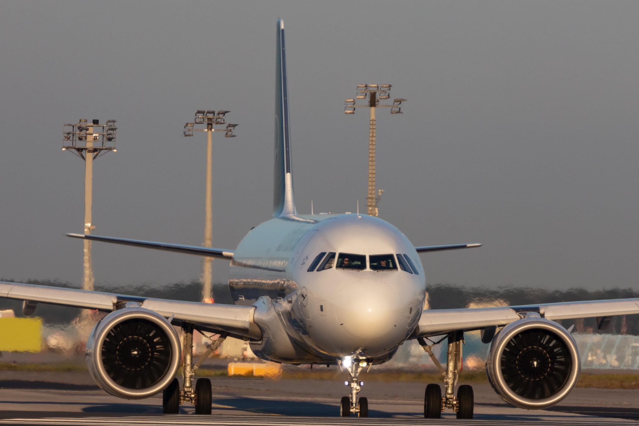 Frankfurt Airport: Lufthansa (LH / DLH) |  Airbus A320-271N A20N | D-AINL | MSN 8383