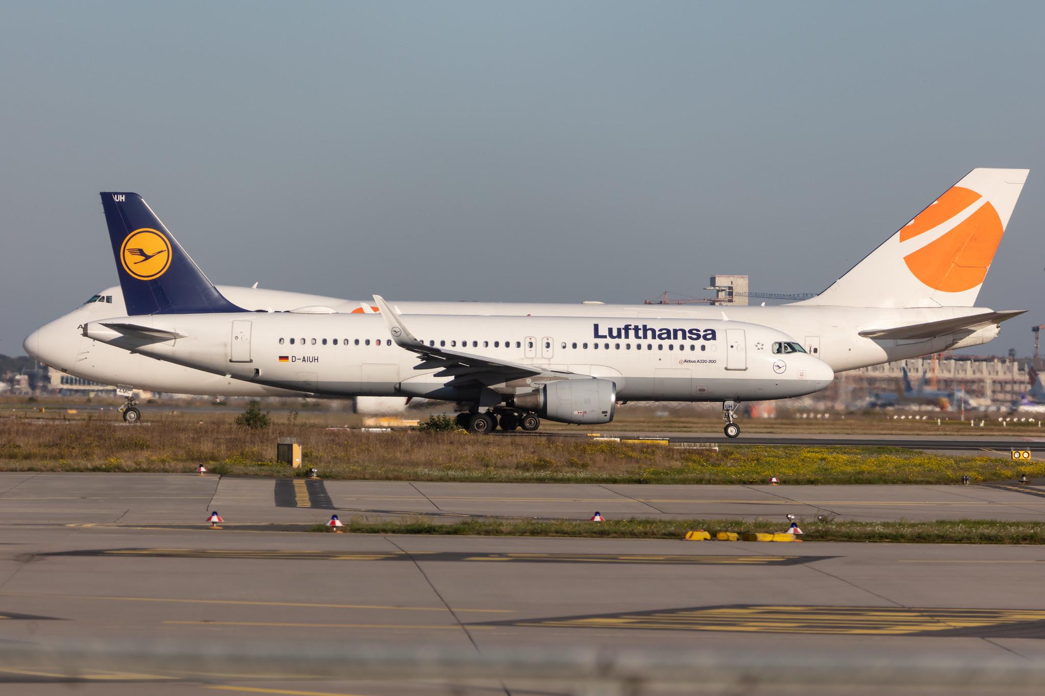 Frankfurt Airport: Lufthansa (LH / DLH) |  Airbus A320-214 A320 | D-AIUH | MSN 6225