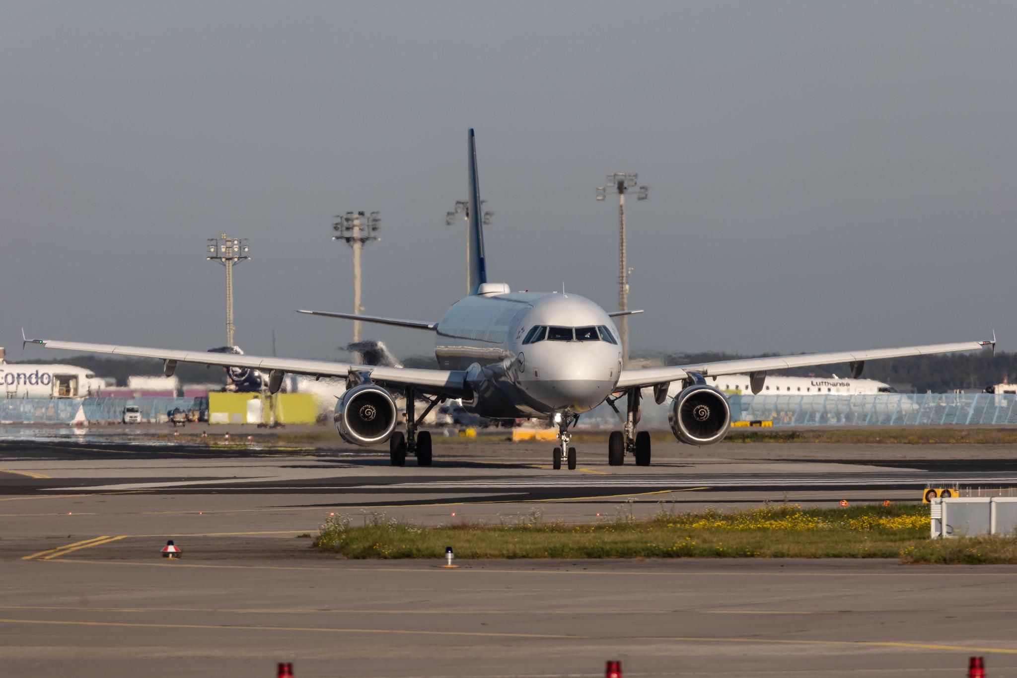 Frankfurt Airport: Lufthansa (LH / DLH) |  Airbus A321-231 A321 | D-AISL | MSN 3434