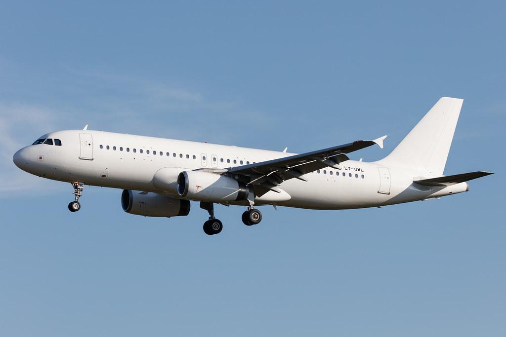 Hamburg Airport: GetJet Airlines (GW / GJT) |  Airbus A320-232 A320 | LY-OWL | MSN 2029