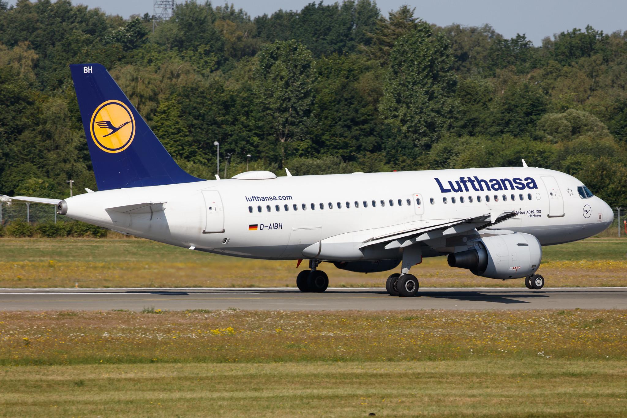 Hamburg Airport: Lufthansa (LH / DLH) |  Airbus A319-112 A319 | D-AIBH | MSN 5239