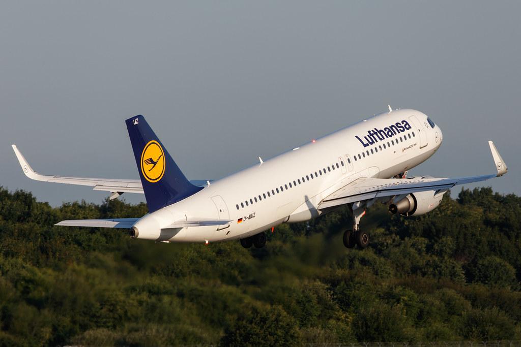 Hamburg Airport: Lufthansa (LH / DLH) |  Airbus A320-214 A320 | D-AIUZ | MSN 7625