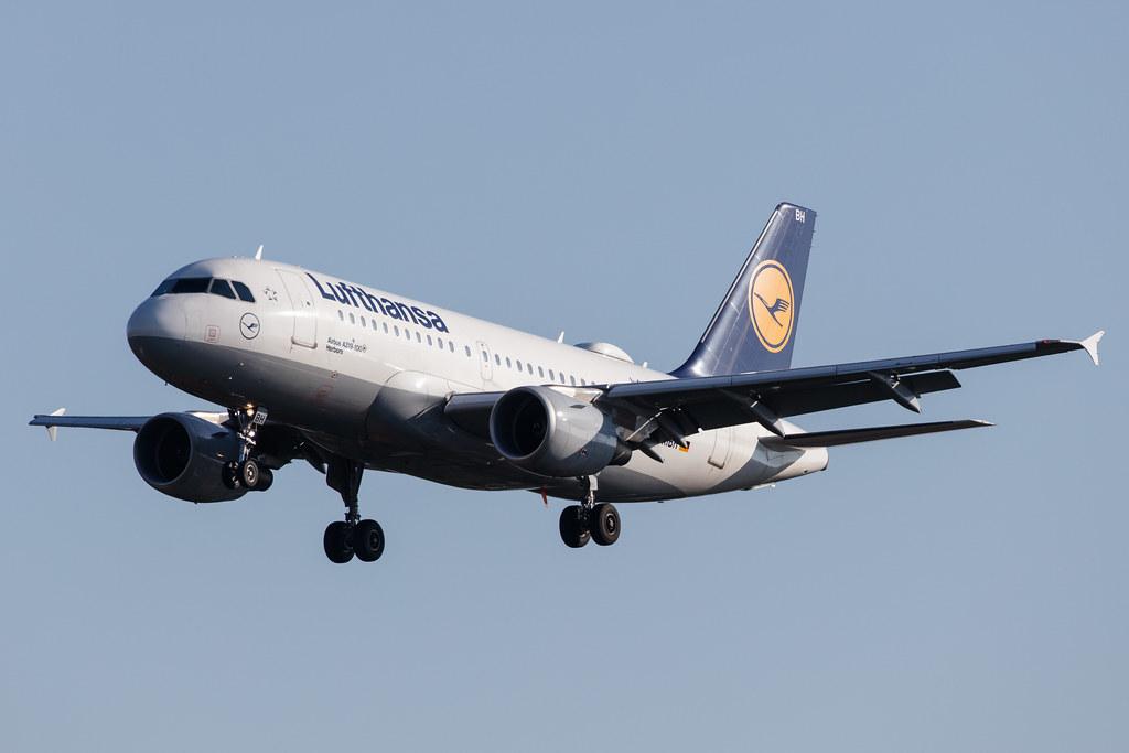 Hamburg Airport: Lufthansa (LH / DLH) |  Airbus A319-112 A319 | D-AIBH | MSN 5239