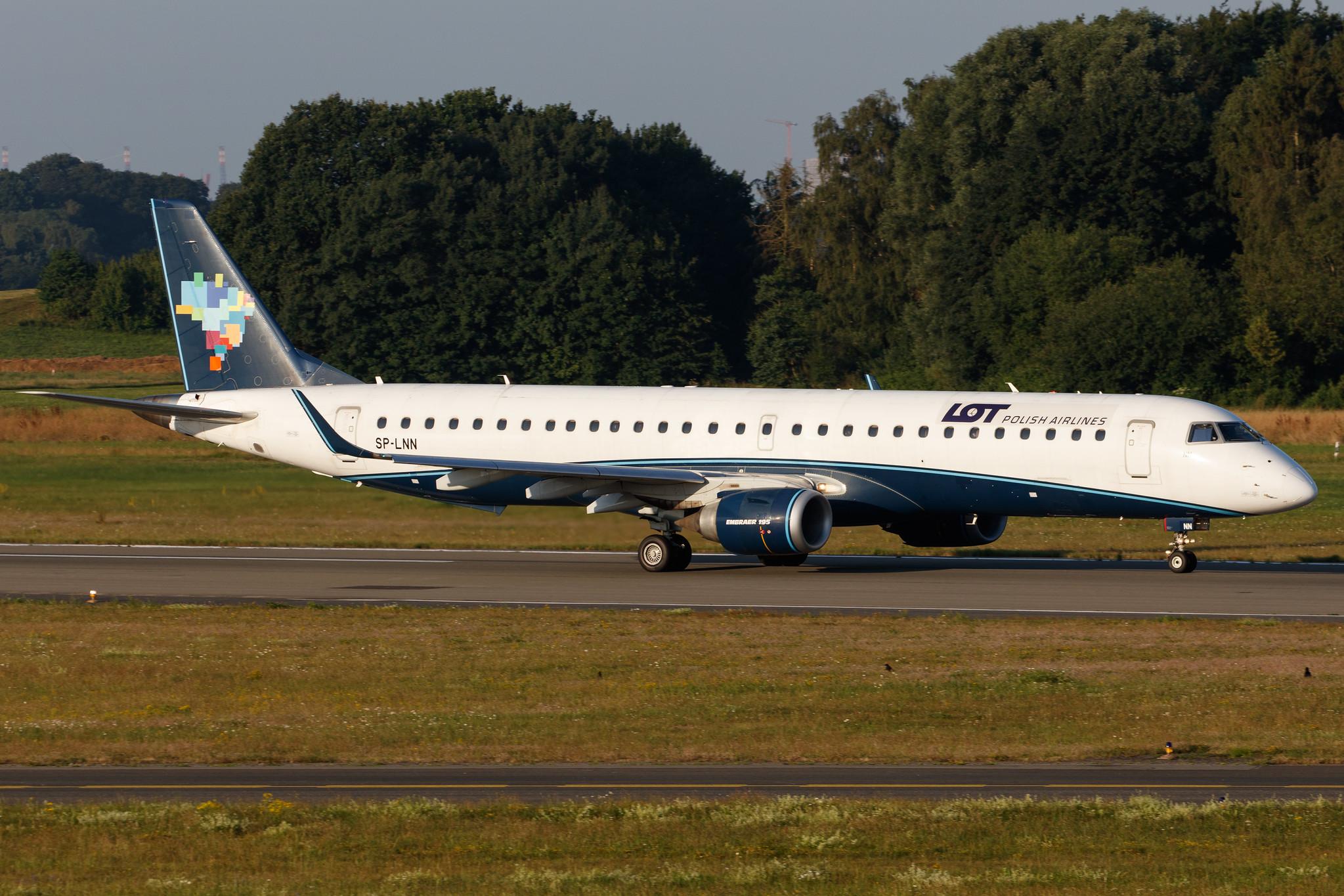 Hamburg Airport: LOT (LO / LOT) |  Embraer E195AR E195 | SP-LNN | MSN 19000413