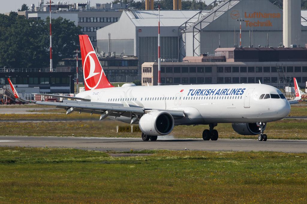 Hamburg Airport: Turkish Airlines (TK / THY) |  Airbus A321-271NX A21N | TC-LSZ | MSN 09452
