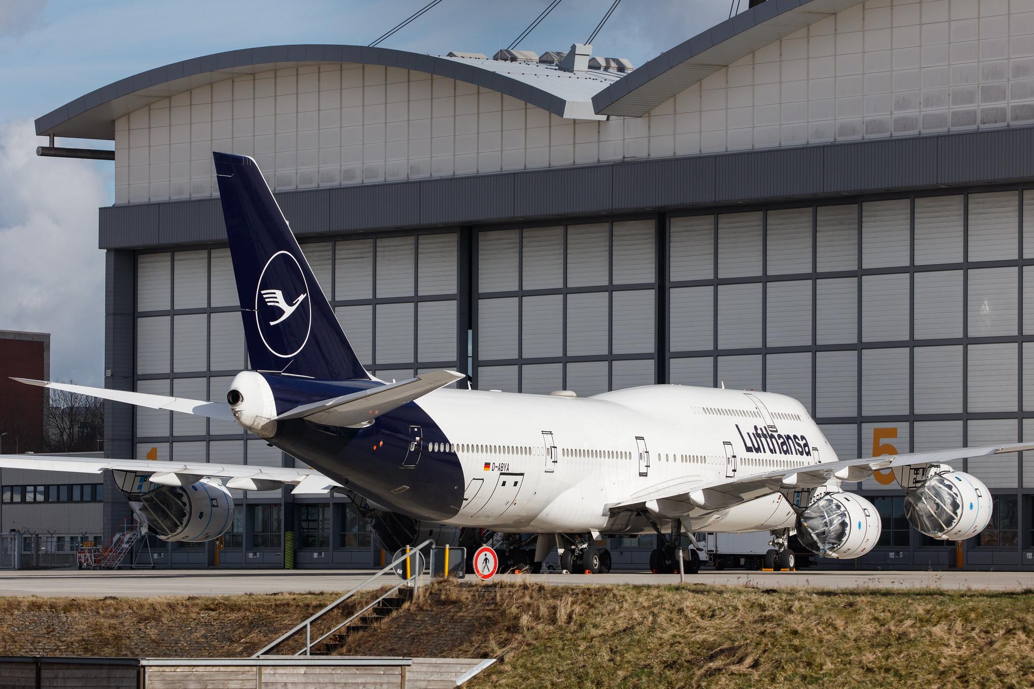 Hamburg Airport: Lufthansa (LH / DLH) |  Boeing 747-830 B748 | D-ABYA | MSN 37827