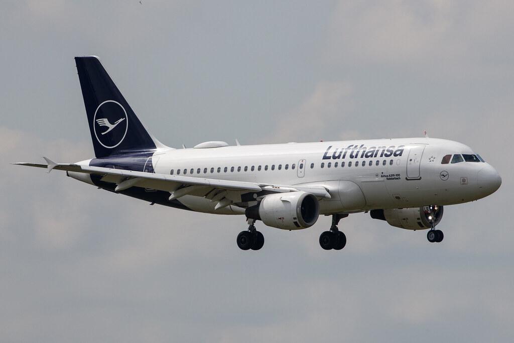 Hamburg Airport: Lufthansa (LH / DLH) |  Airbus A319-114 A319 | D-AILE | MSN 0627