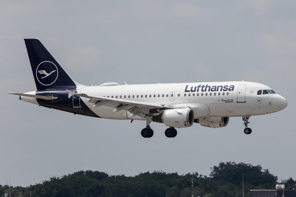 Hamburg Airport: Lufthansa (LH / DLH) |  Airbus A319-114 A319 | D-AILE | MSN 0627
