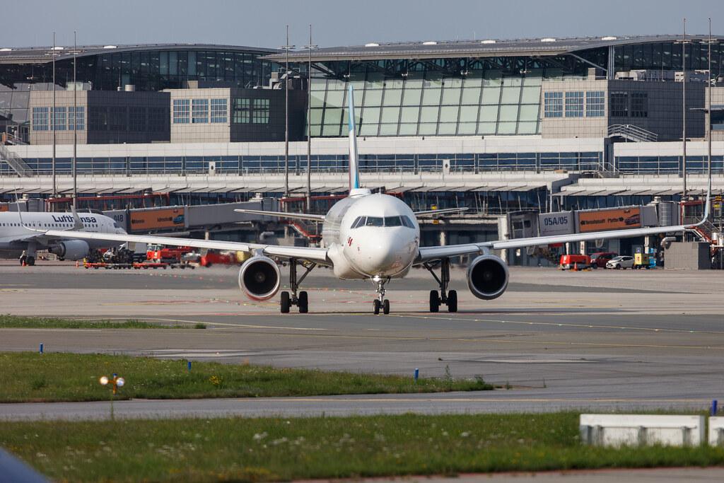Hamburg Airport: Eurowings (EW / EWG) |  Airbus A320-214 A320 | D-AEWG | MSN 7121