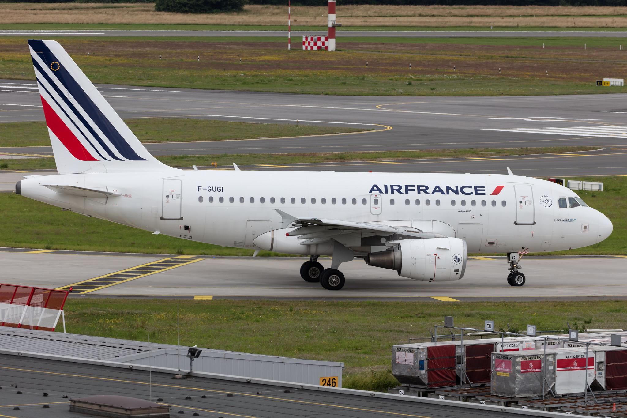 Hamburg Airport: Air France (AF / AFR) |  Airbus A318-111 A318 | F-GUGI | MSN 2350