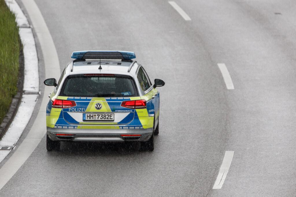 Hamburg Airport: Funkstreifenwagen der Polizei Hamburg