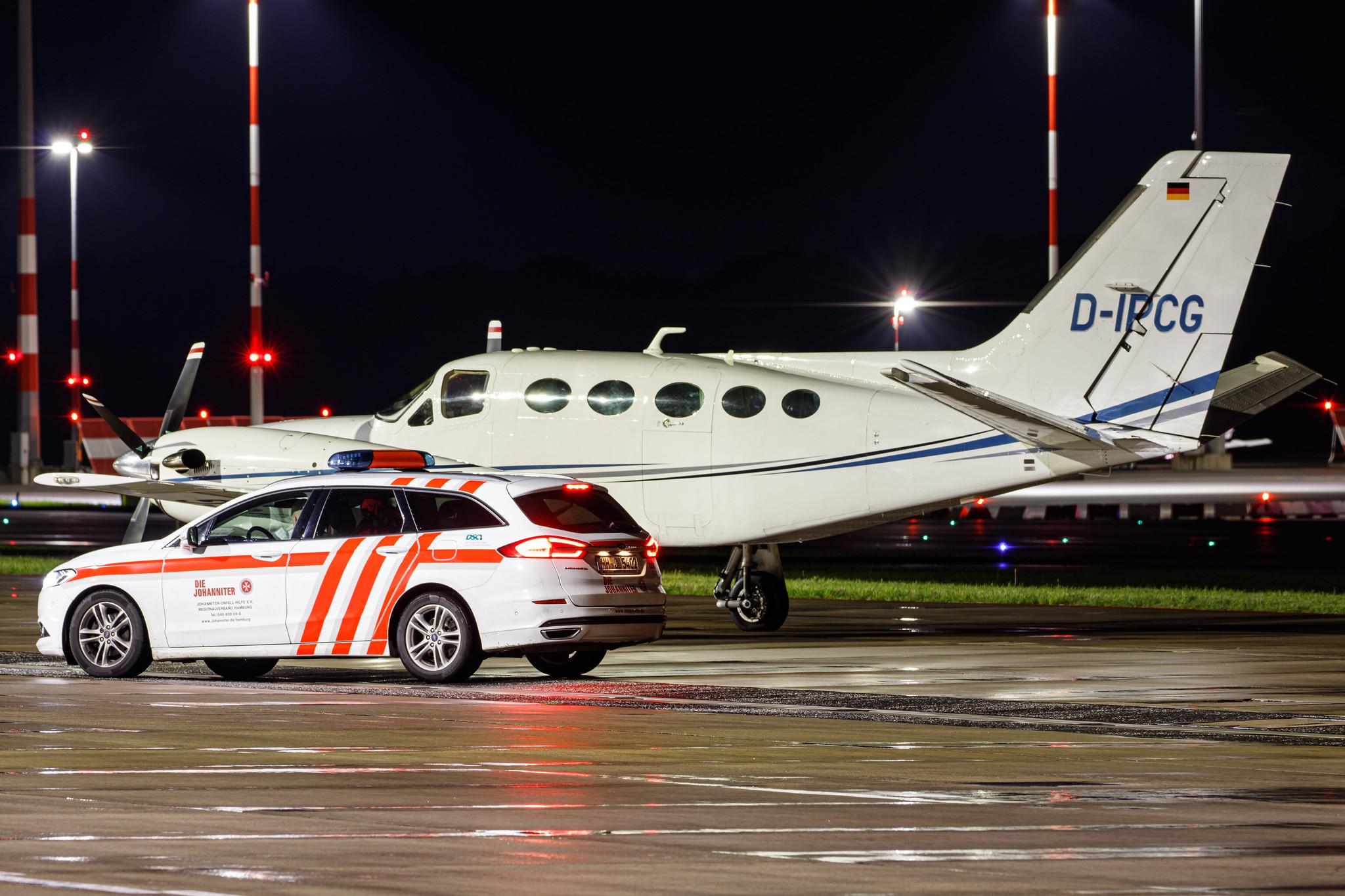 Hamburg Airport: Aerowest |  Cessna 425 C425 | D-IPCG | MSN 425-0177