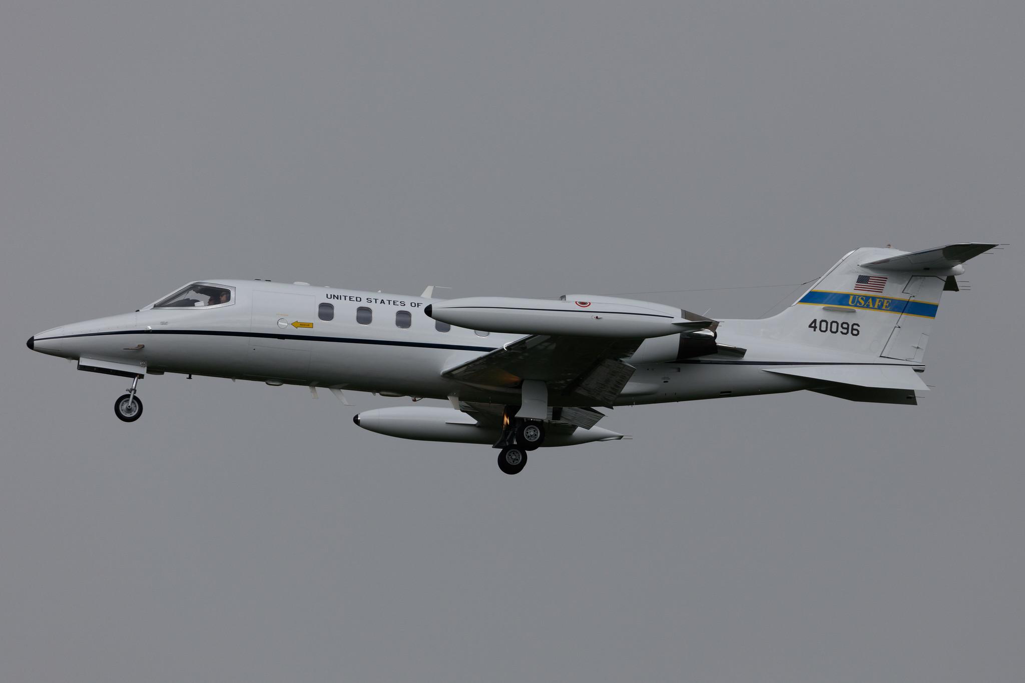 Hamburg Airport: United States - US Air Force (USAF) | Gates Learjet C-21A (35A) LJ35 | 84-0096 | MSN 35A-542