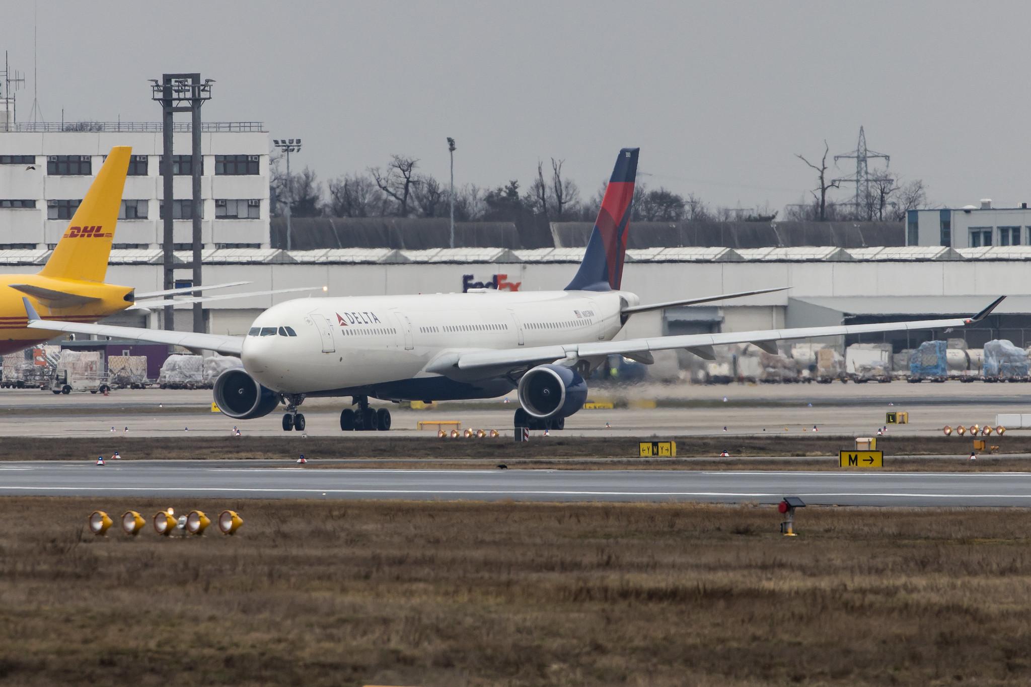 Frankfurt Airport: Delta Air Lines (DL / DAL) |  Airbus A330-323 A333 | N803NW | MSN 0542