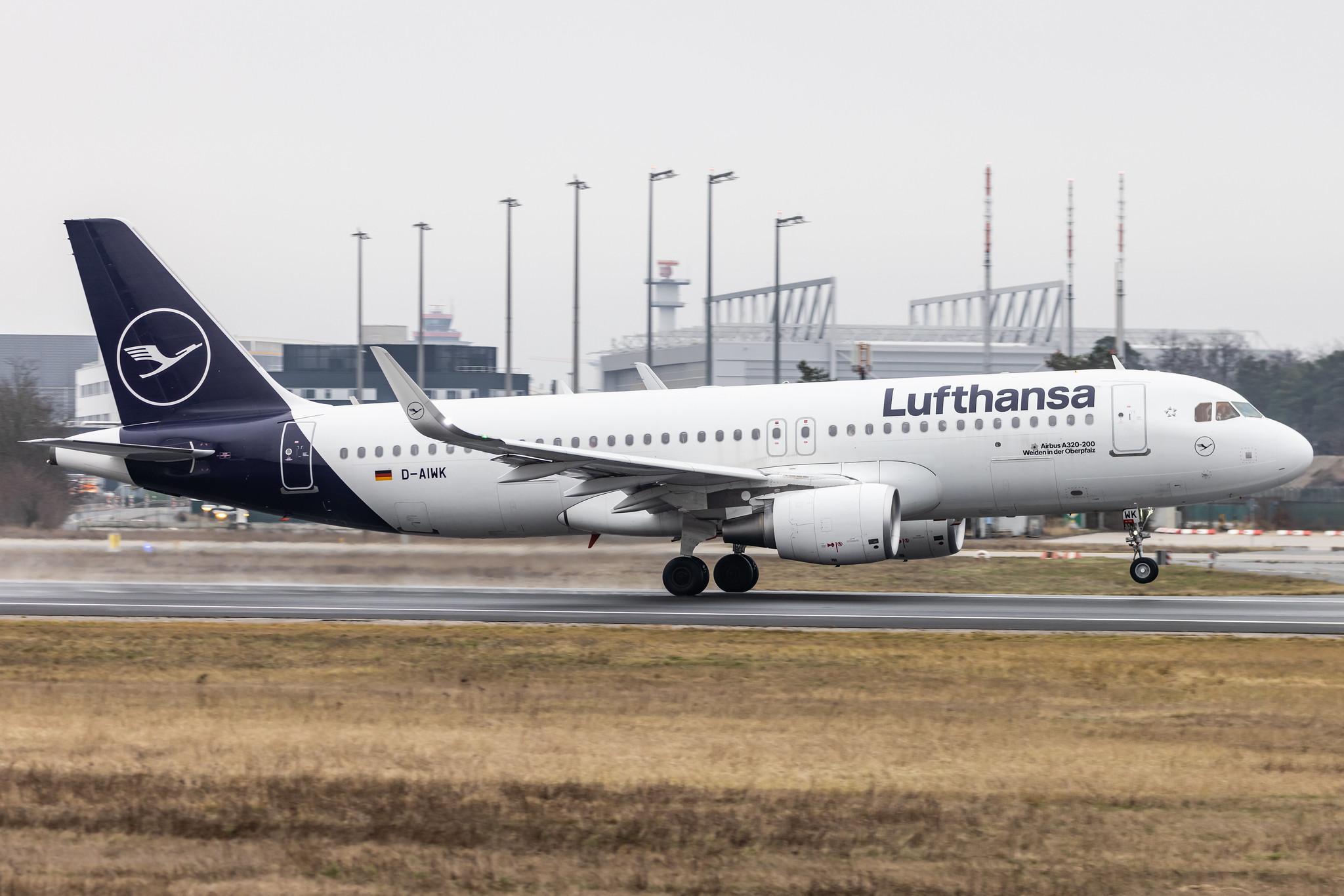 Frankfurt Airport: Lufthansa (LH / DLH) |  Airbus A320-214 A320 | D-AIWK | MSN 9058
