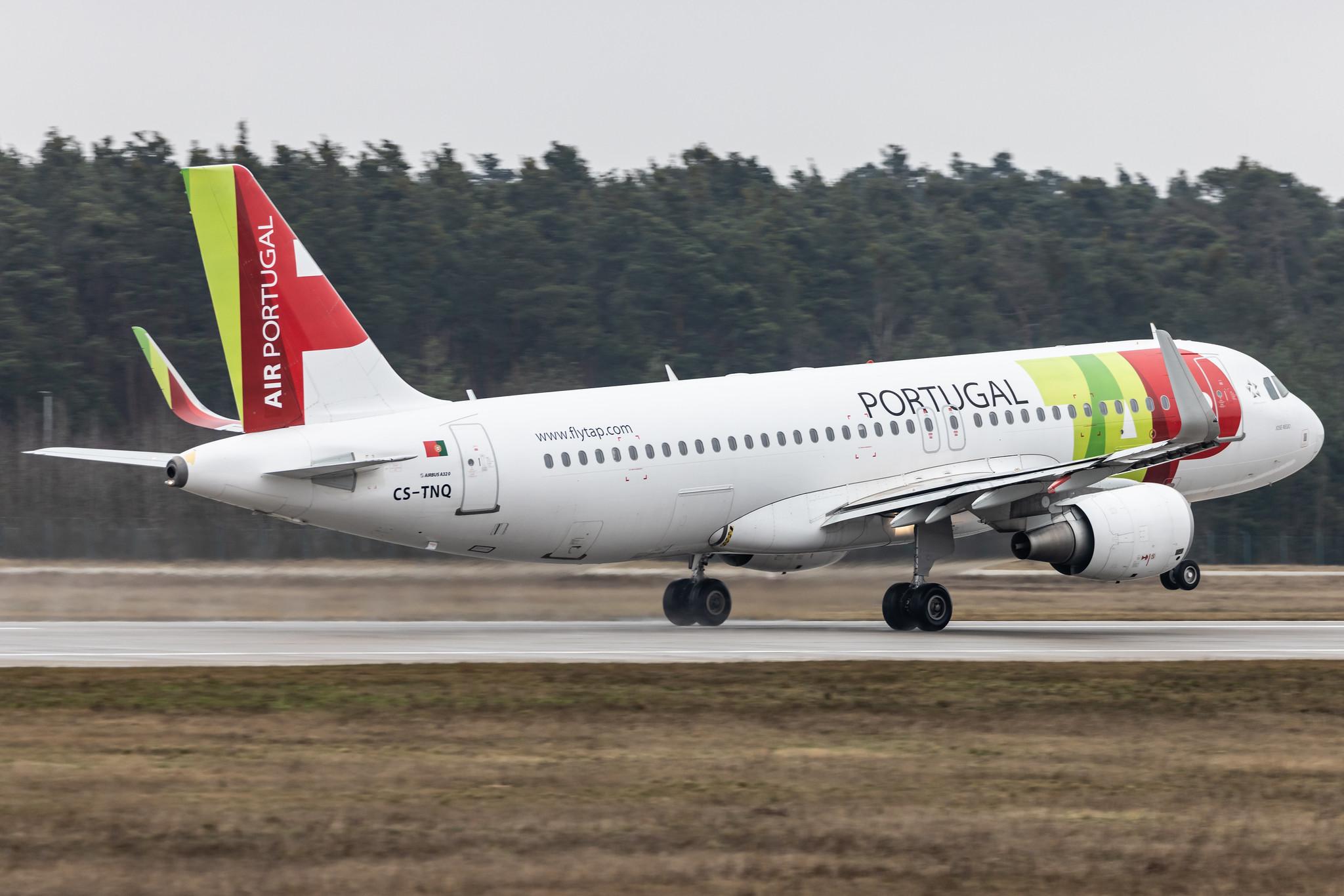 Frankfurt Airport: TAP Air Portugal (TP / TAP) |  Airbus A320-214 A320 | CS-TNQ | MSN 3769