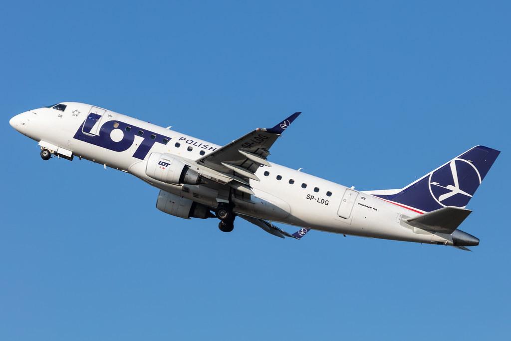 Hamburg Airport: LOT (LO / LOT) |  Embraer E170STD E170 | SP-LDG | MSN 17000065