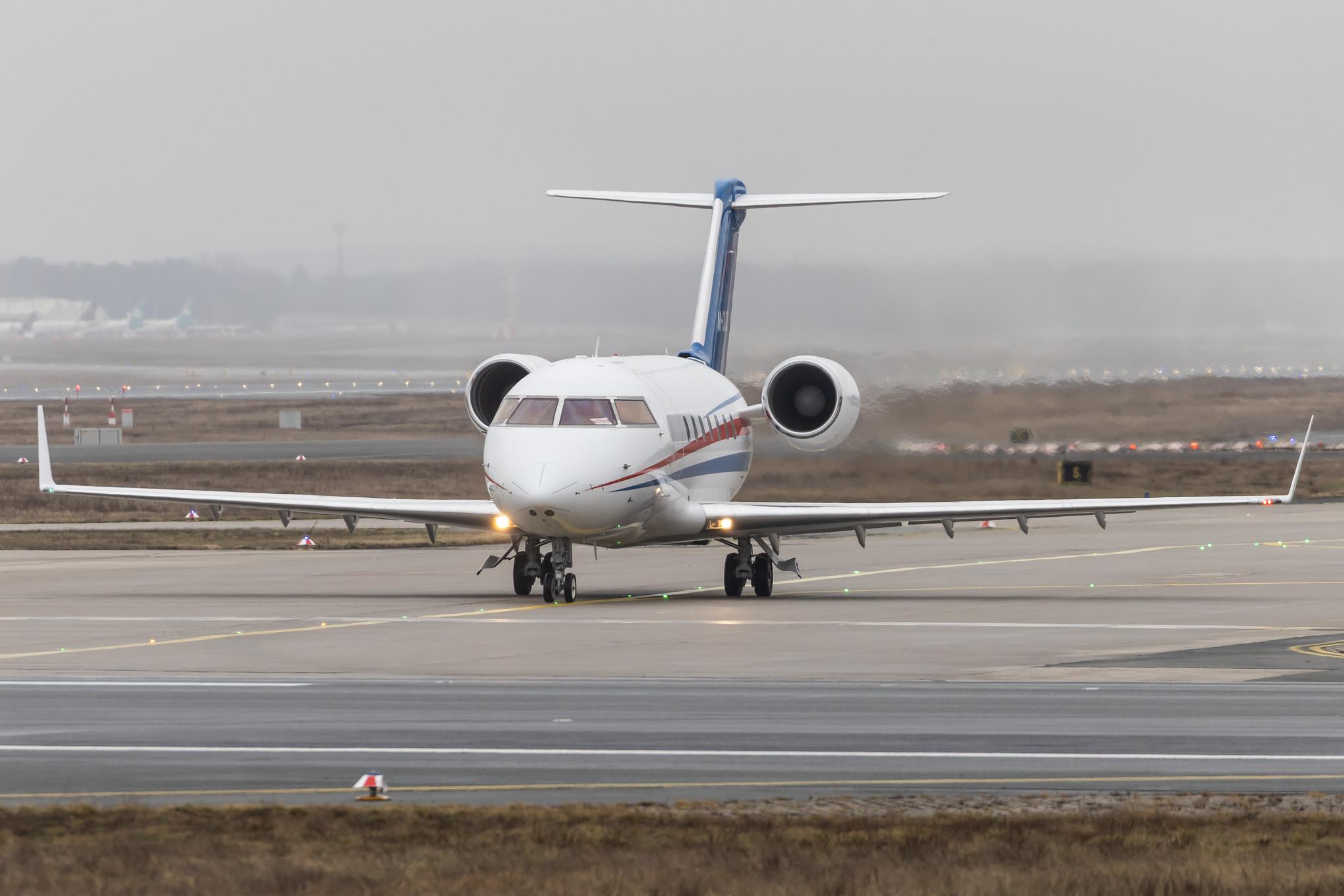 Frankfurt Airport: Private owner |  Bombardier Challenger 604 CL60 | M-OLOT | MSN 5382