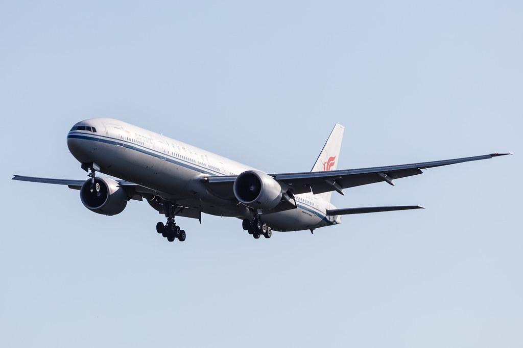 Frankfurt Airport: Air China (CA / CCA) |  Boeing 777-39L(ER) B77W | B-2037 | MSN 38677