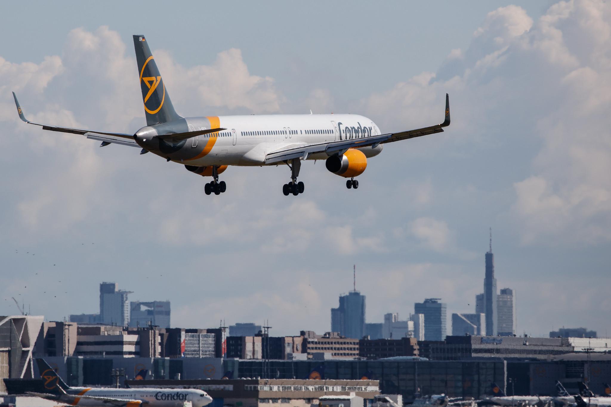 Frankfurt Airport: Condor (DE / CFG) |  Boeing 757-330 B753 | D-ABOH | MSN 30030