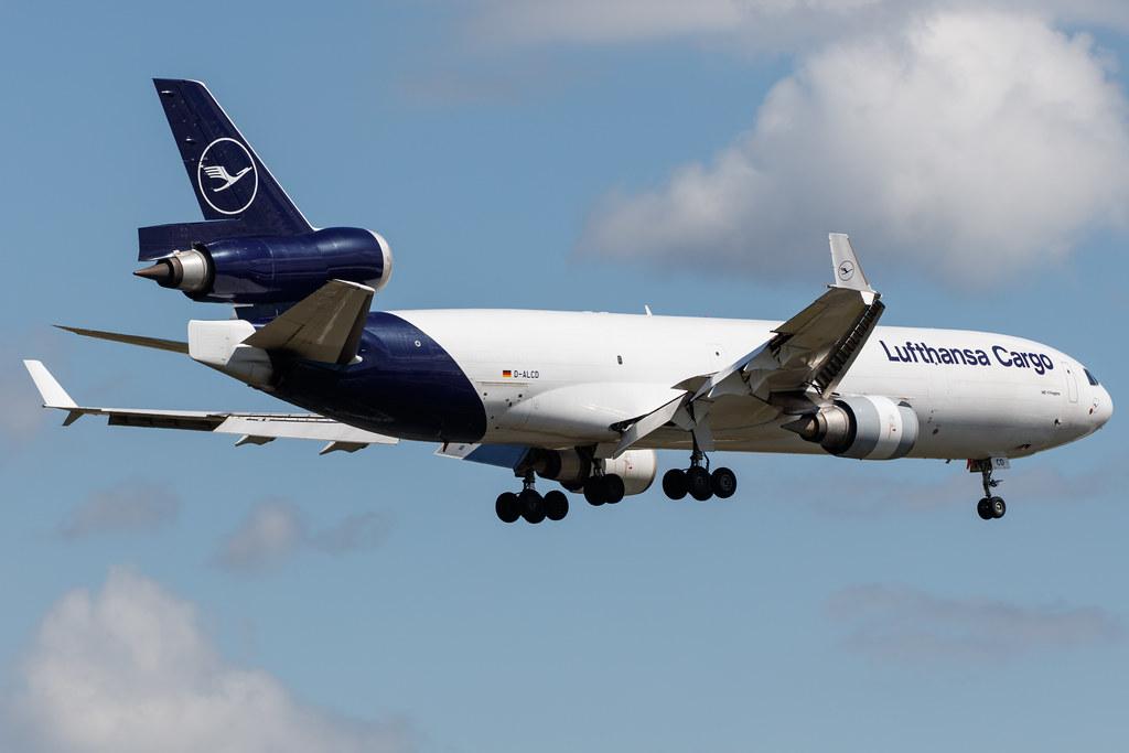 Frankfurt Airport: Lufthansa Cargo (/ GEC) |  McDonnell Douglas MD-11F MD11 | D-ALCD | MSN 48784