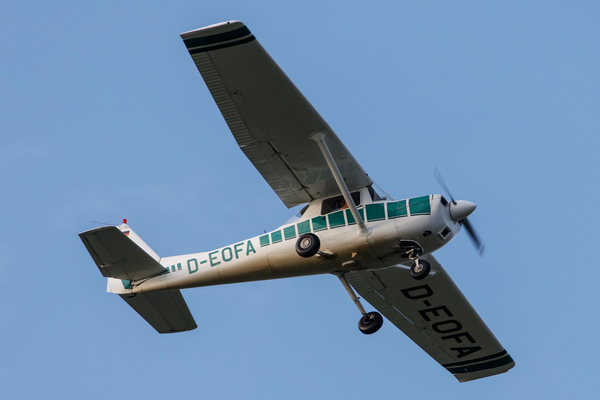 Hamburg Airport: Private owner |  Cessna F150L C150 | D-EOFA | MSN F15001005