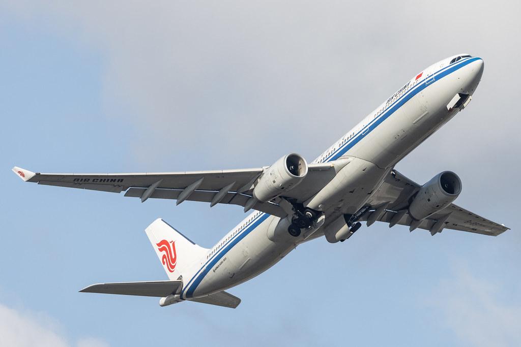 London Heathrow: Air China (CA / CCA) |  Airbus A330-343 A333 | B-8577 | MSN 1752