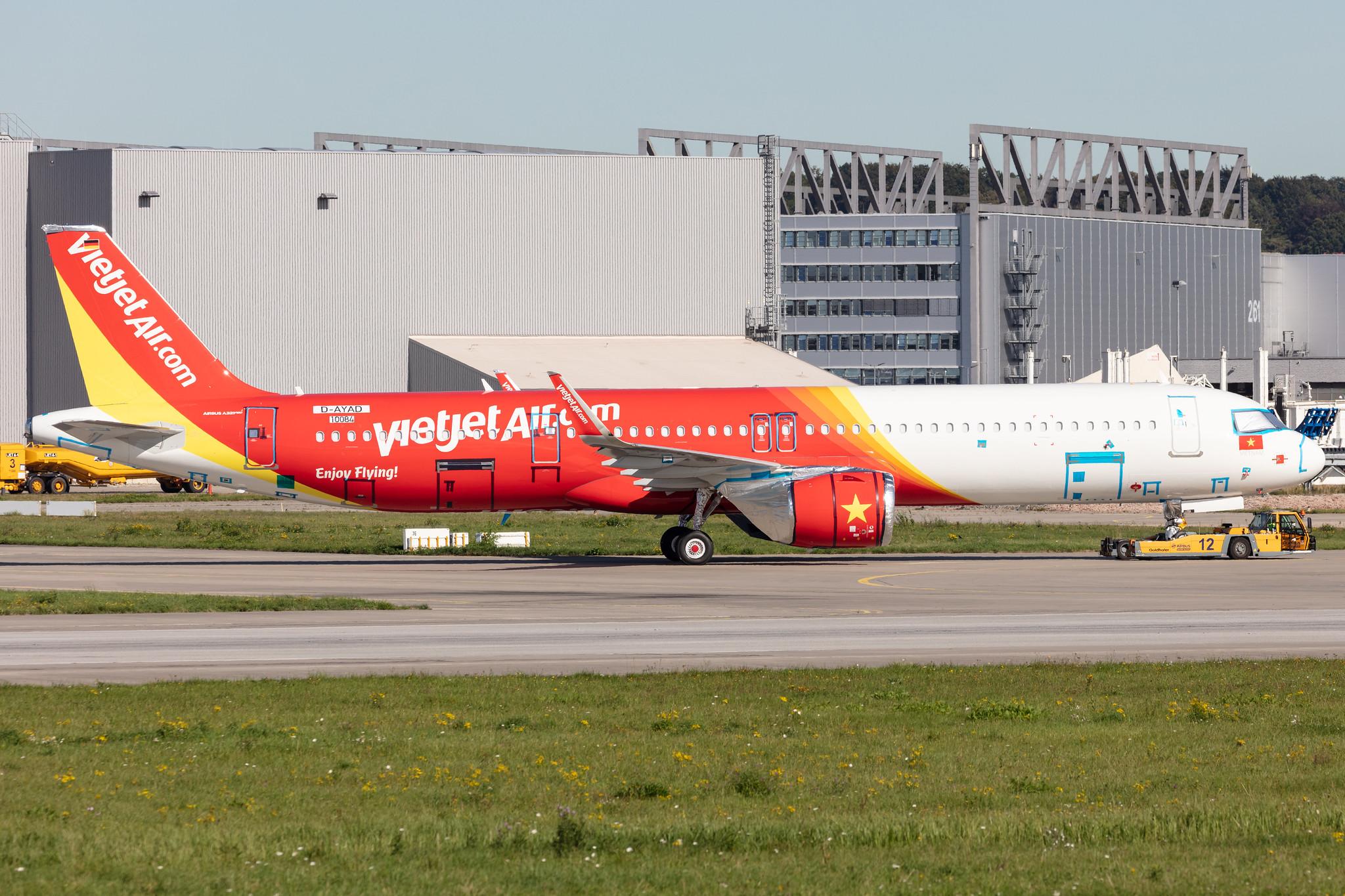 Hamburg Finkenwerder: VietJetAir (VJ / VJC) | Operator: VietJet Air |  Airbus A321-271NX A21N | D-AYAD (VN-A534) | MSN 10084