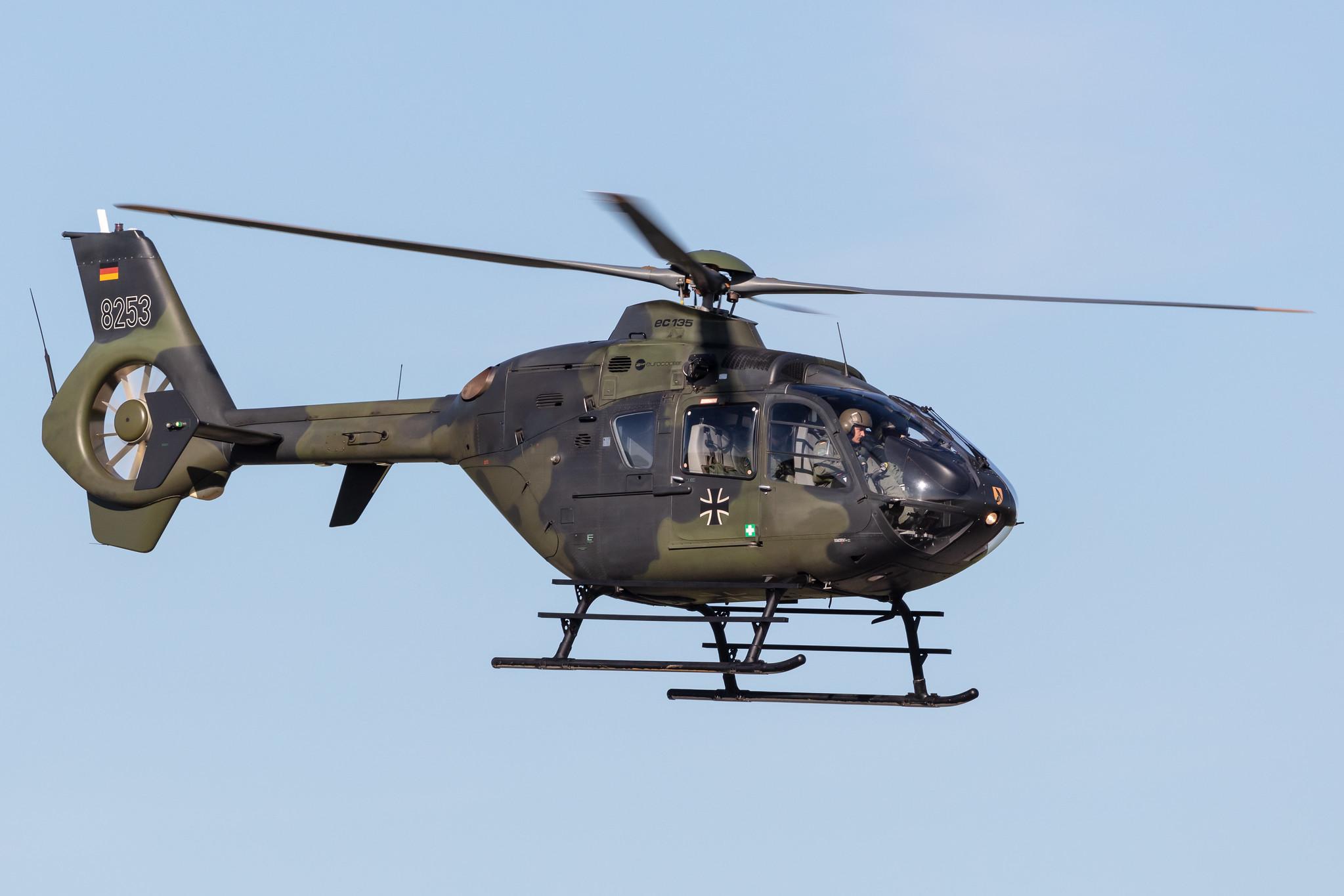 Hamburg Finkenwerder: German Army (/ GAM) | Eurocopter EC135 T1 EC35 | 82+53 | MSN 0098
