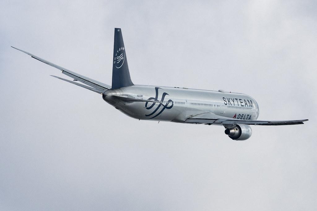 London Heathrow: Delta Air Lines (DL / DAL) |  Livery: SkyTeam Livery |  Boeing 767-432(ER) B764 | N844MH | MSN 29717