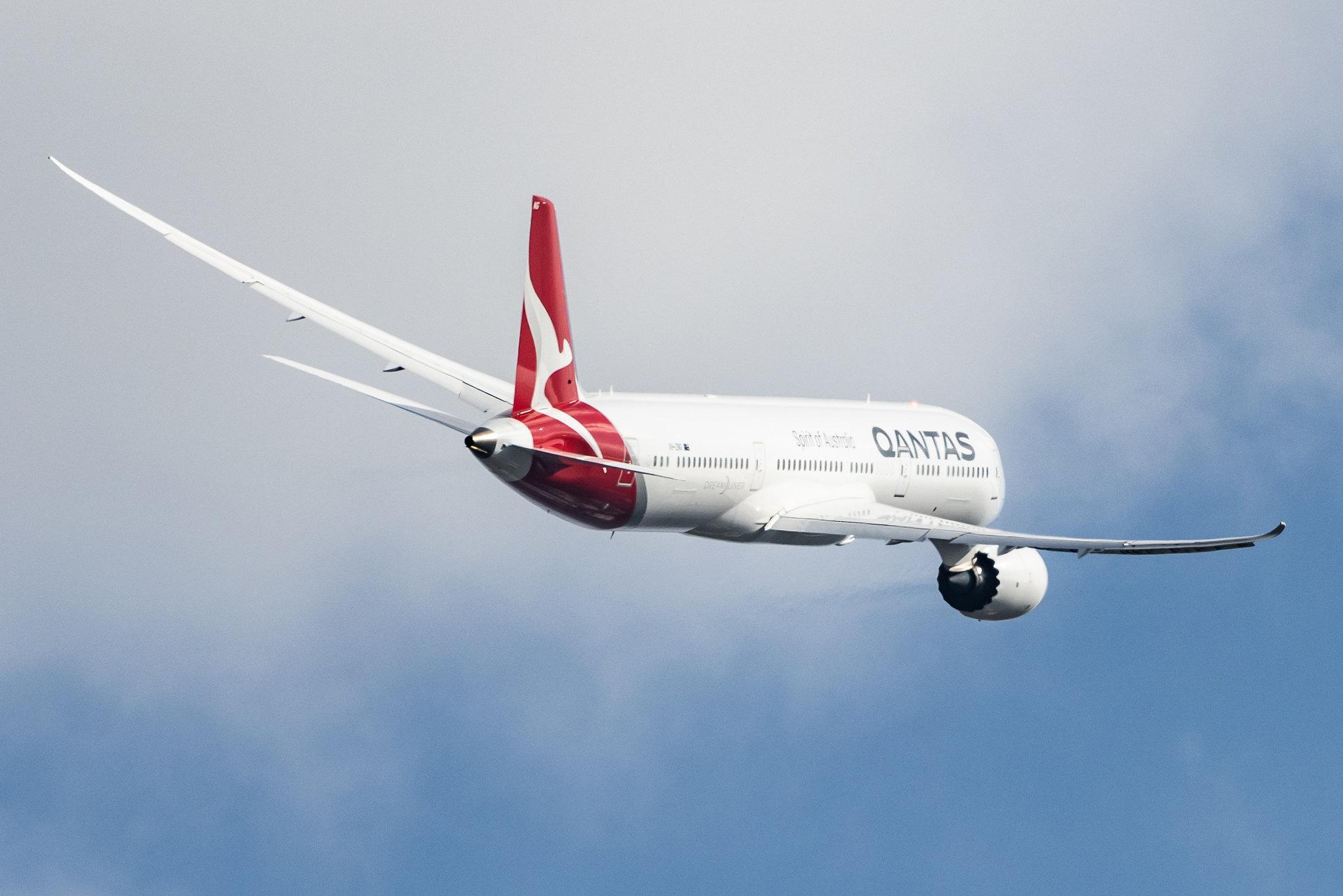 London Heathrow: Qantas (QF / QFA) |  Boeing 787-9 Dreamliner B789 | VH-ZNG | MSN 36240