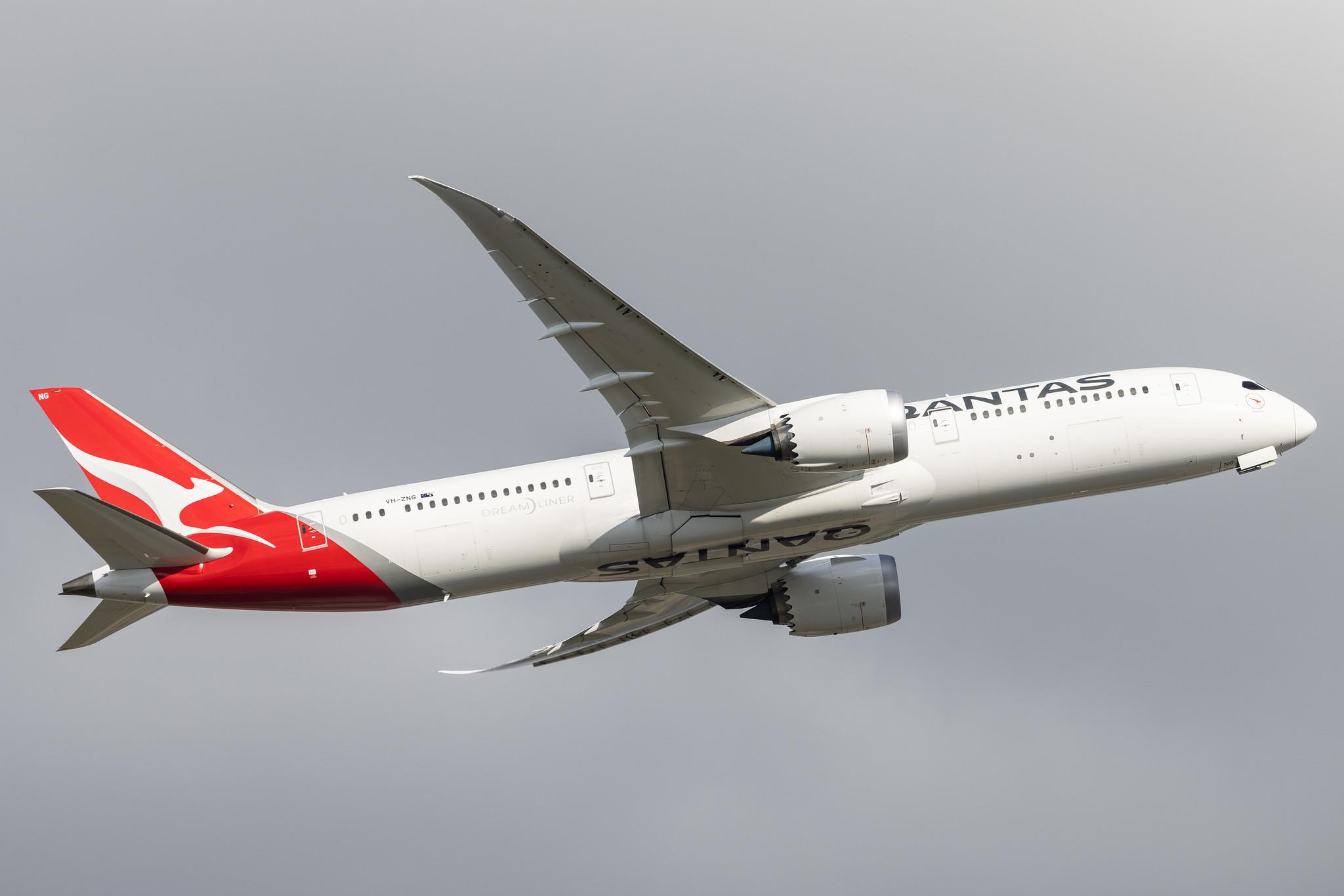 London Heathrow: Qantas (QF / QFA) |  Boeing 787-9 Dreamliner B789 | VH-ZNG | MSN 36240