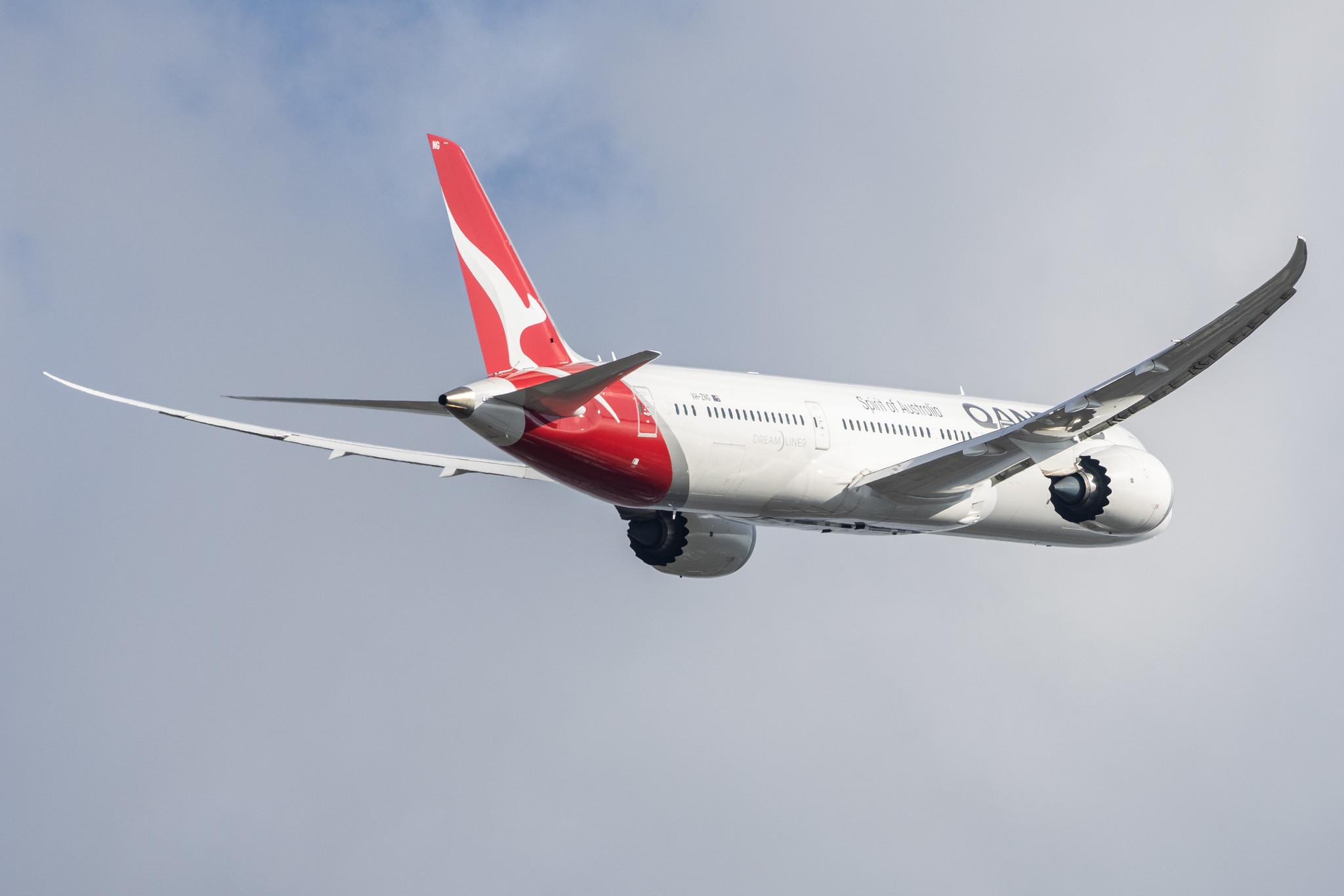London Heathrow: Qantas (QF / QFA) |  Boeing 787-9 Dreamliner B789 | VH-ZNG | MSN 36240