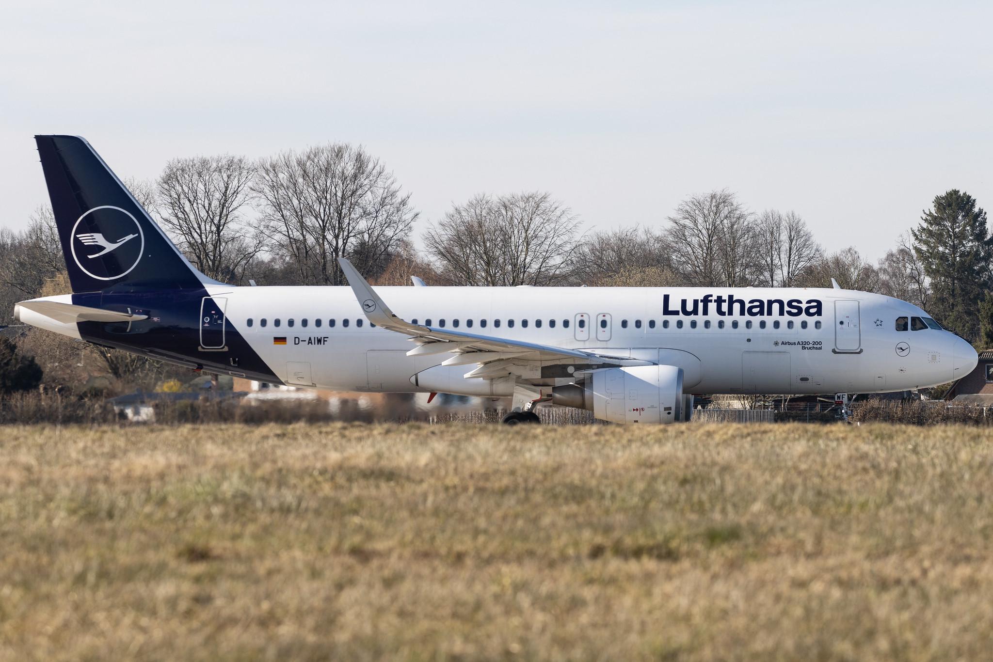 Hamburg Airport: Lufthansa (LH / DLH) |  Airbus A320-214 A320 | D-AIWF | MSN 8853