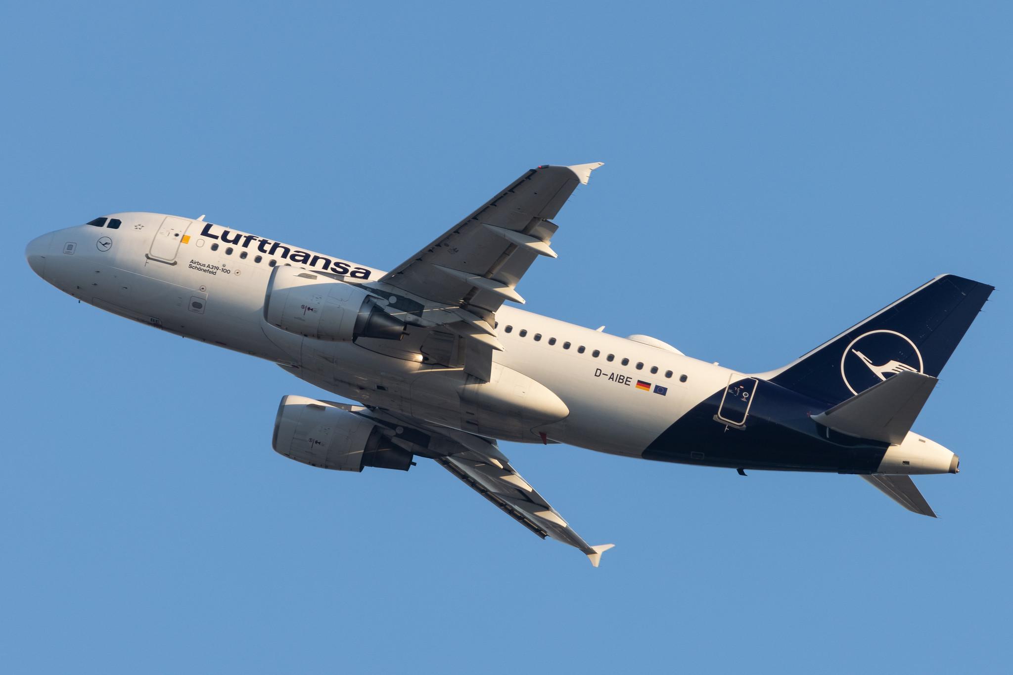 Hamburg Airport: Lufthansa (LH / DLH) |  Airbus A319-112 A319 | D-AIBE | MSN 4511
