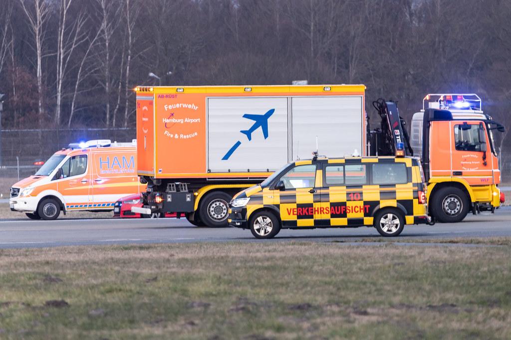 Hamburg Airport: Die Hamburger Flughafenfeuerwehr bei der Arbeit.