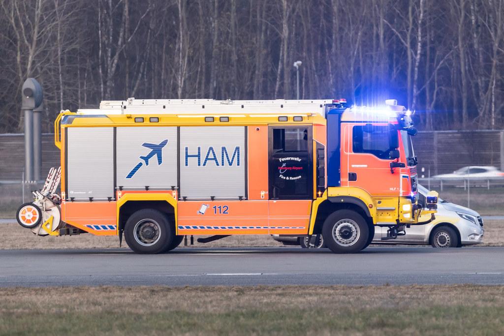 Hamburg Airport: Die Hamburger Flughafenfeuerwehr bei der Arbeit.