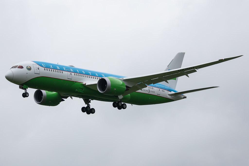 Hamburg Airport: Uzbekistan Airways (HY / UZB) |  Livery: Government |  Boeing 787-8 Dreamliner B788 | UK001 | MSN 64435