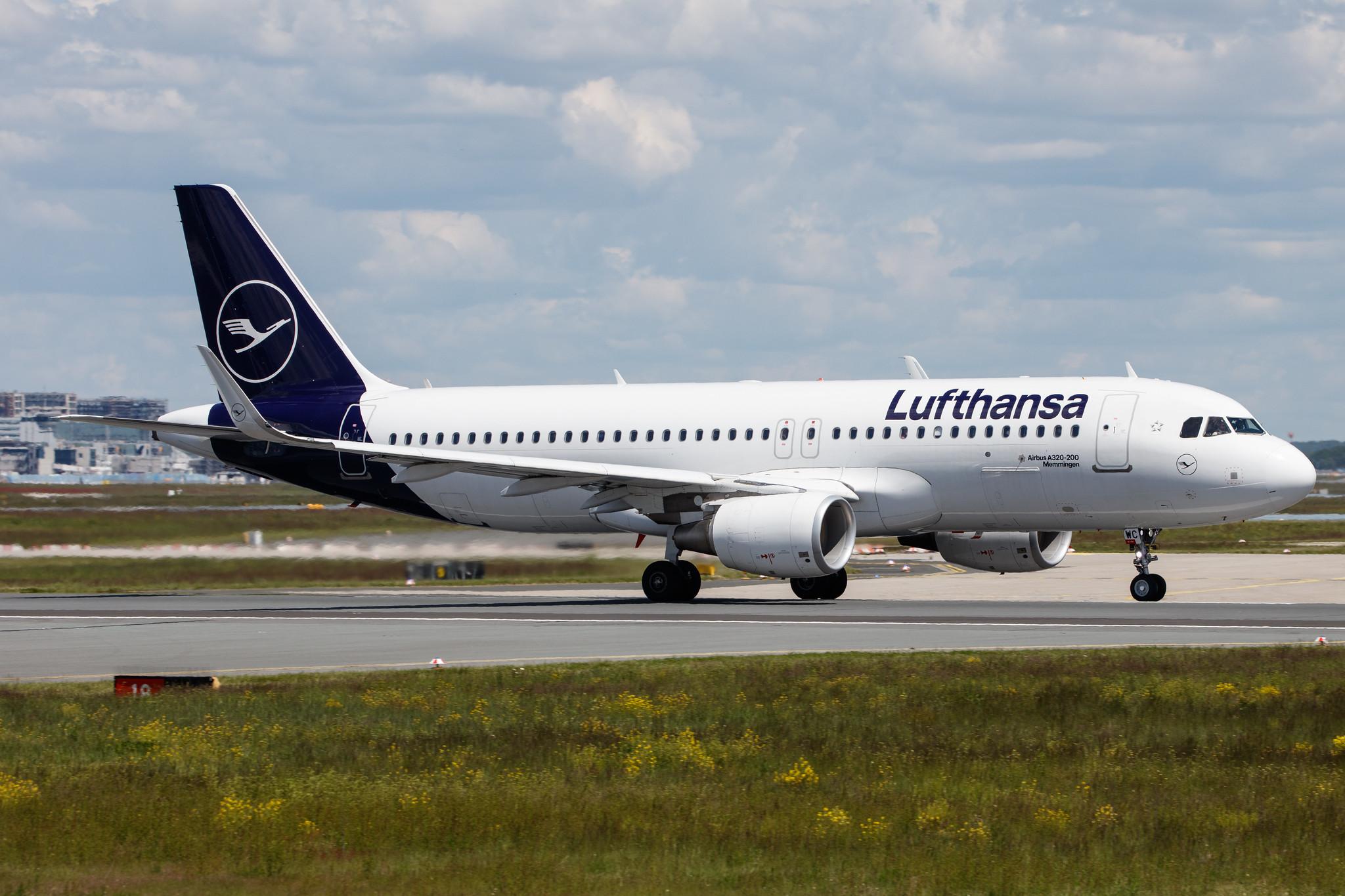 Frankfurt Airport: Lufthansa (LH / DLH) |  Airbus A320-214 A320 | D-AIWC | MSN 8667