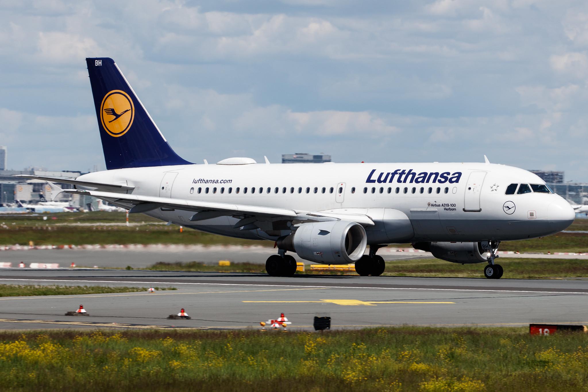 Frankfurt Airport: Lufthansa (LH / DLH) |  Livery: Star Alliance Livery |  Airbus A319-112 A319 | D-AIBH | MSN 5239