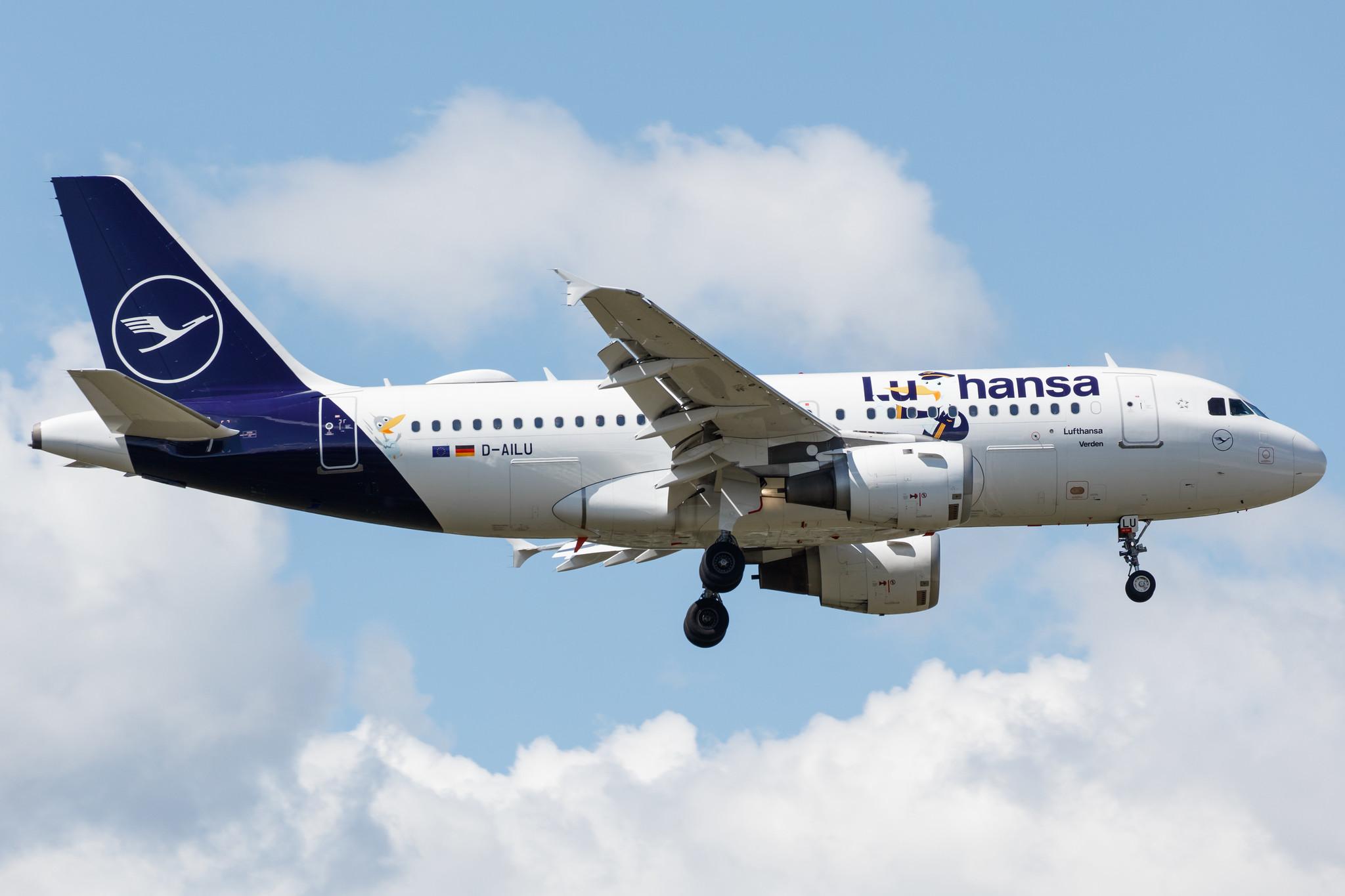 Frankfurt Airport: Lufthansa (LH / DLH) |  Livery: Lu Sticker |  Airbus A319-114 A319 | D-AILU | MSN 0744