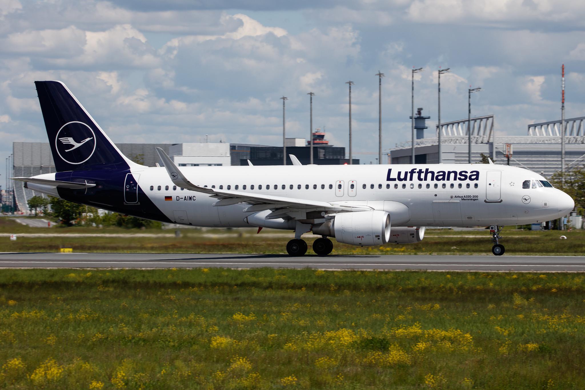 Frankfurt Airport: Lufthansa (LH / DLH) |  Airbus A320-214 A320 | D-AIWC | MSN 8667